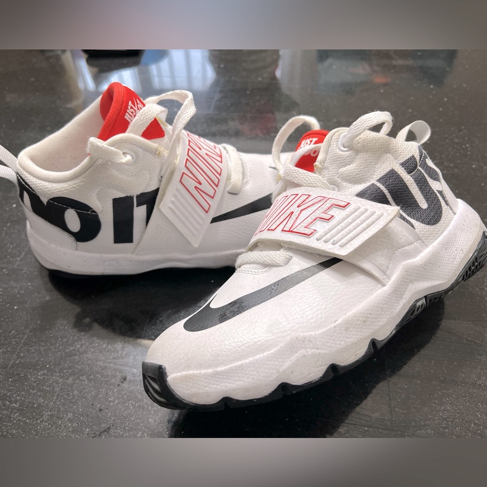 Nike Team Hustle D 8 JDI